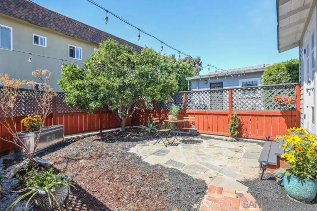 4831-35 Brighton Ave, San Diego, CA 92107