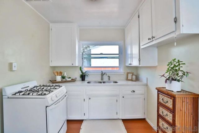 4831-35 Brighton Ave, San Diego, CA 92107