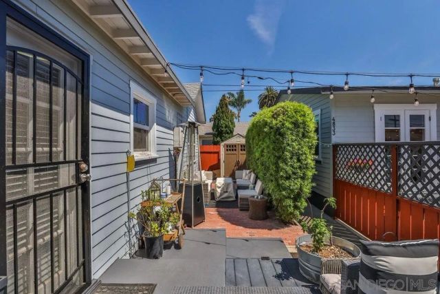 4831-35 Brighton Ave, San Diego, CA 92107