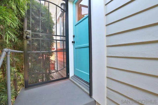 4831-35 Brighton Ave, San Diego, CA 92107