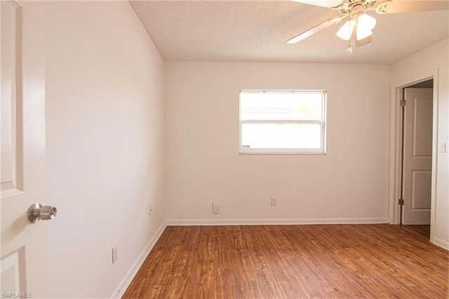 604 SW 20th TER, Cape Coral, FL 33991