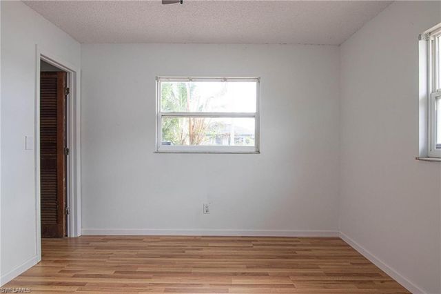 604 SW 20th TER, Cape Coral, FL 33991