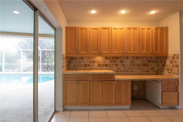 604 SW 20th TER, Cape Coral, FL 33991