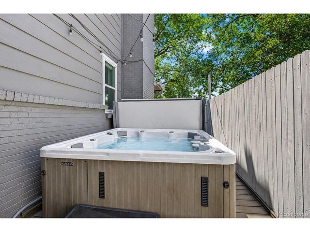 1250 Youngfield St, Golden, CO 80401