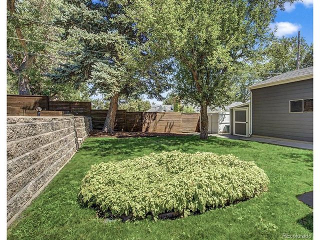 1250 Youngfield St, Golden, CO 80401
