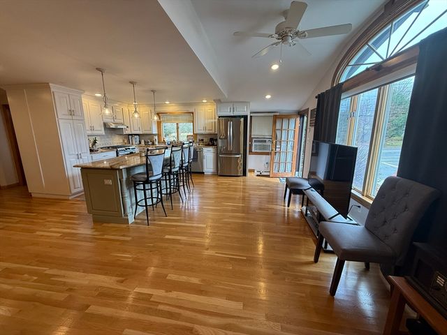 104 Forest Park Road, Woburn, MA 01801