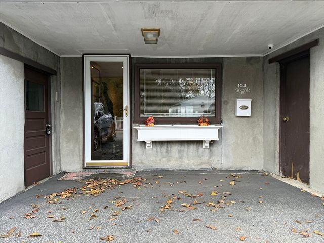 104 Forest Park Road, Woburn, MA 01801