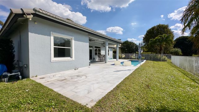 5175 NW 50th Terrace, Coconut Creek, FL 33073