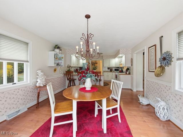 100 Clearwater Cove S, Austintown, OH 44515