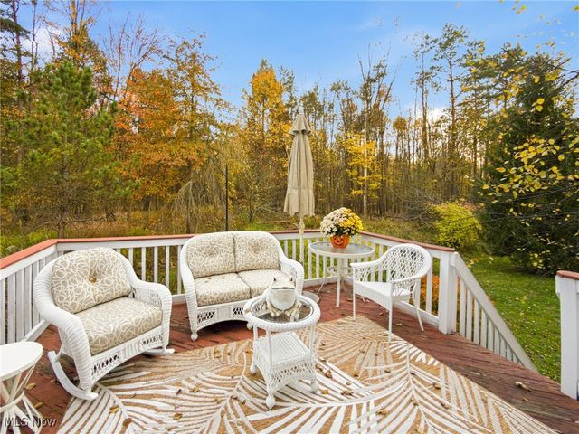 100 Clearwater Cove S, Austintown, OH 44515