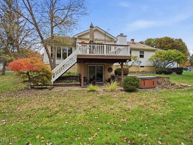 100 Clearwater Cove S, Austintown, OH 44515