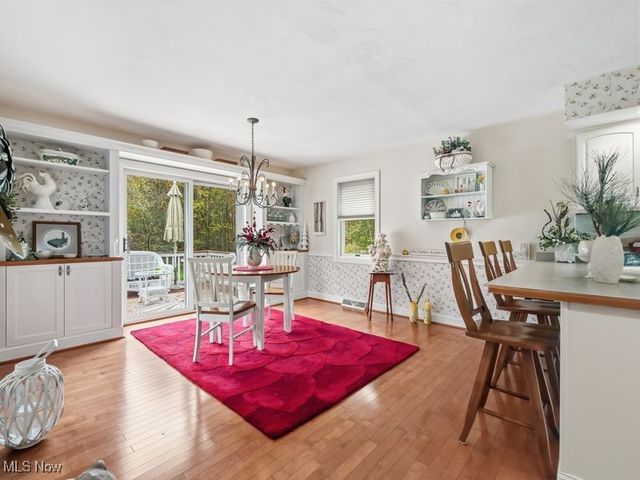 100 Clearwater Cove S, Austintown, OH 44515