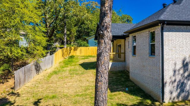 9 IDLEWOOD Place, Maumelle, AR 72113