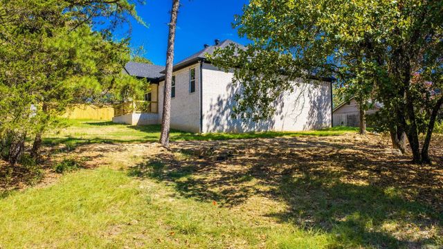 9 IDLEWOOD Place, Maumelle, AR 72113