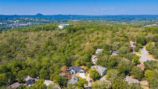9 IDLEWOOD Place, Maumelle, AR 72113