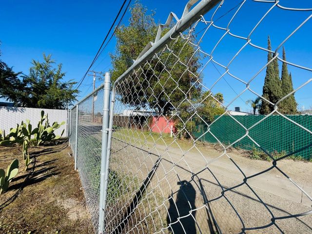 346 N Mirage Avenue, Lindsay, CA 93247