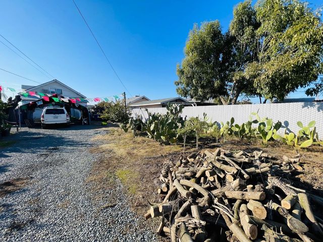 346 N Mirage Avenue, Lindsay, CA 93247