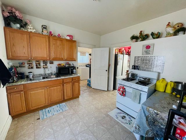 346 N Mirage Avenue, Lindsay, CA 93247