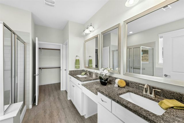 300 Hanging Star LN, Georgetown, TX 78633