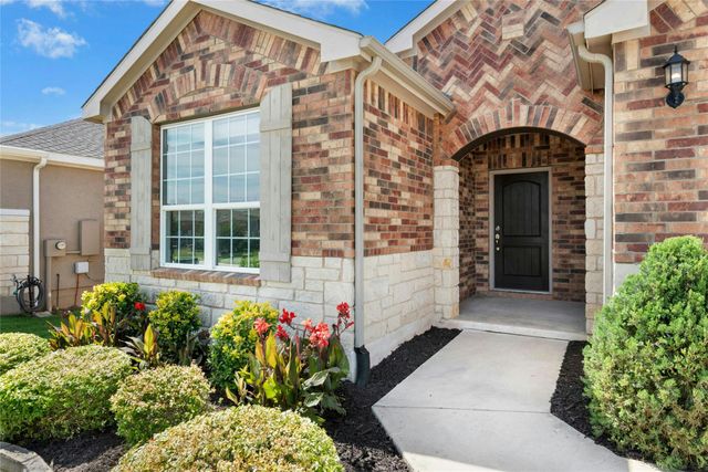 300 Hanging Star LN, Georgetown, TX 78633