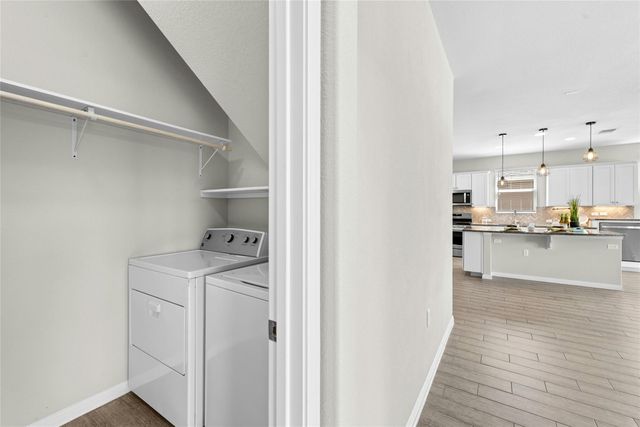 300 Hanging Star LN, Georgetown, TX 78633