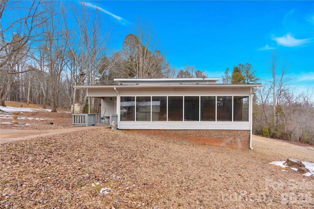 229 Riverhills Drive, Forest City, NC 28043