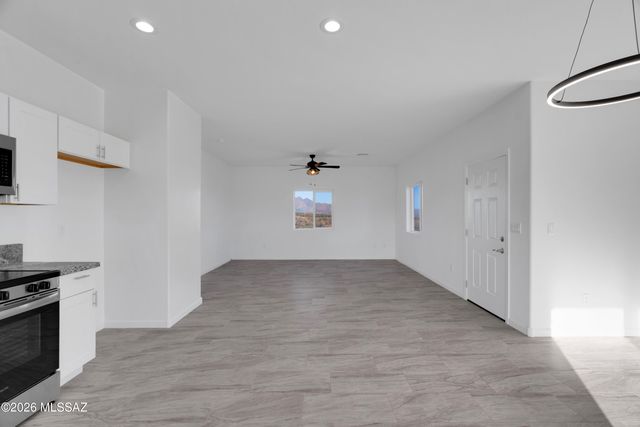 1024 Camarosa Court, Rio Rico, AZ 85648