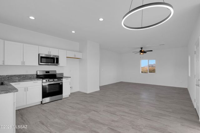 1024 Camarosa Court, Rio Rico, AZ 85648