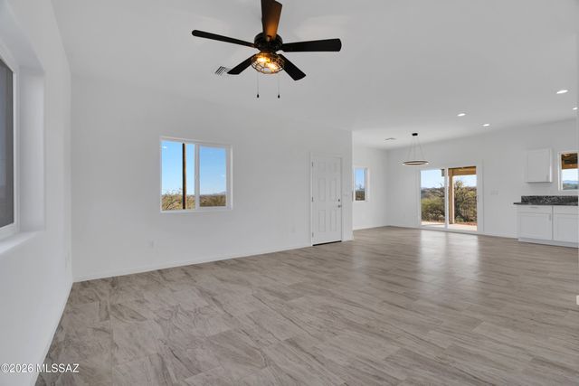 1024 Camarosa Court, Rio Rico, AZ 85648