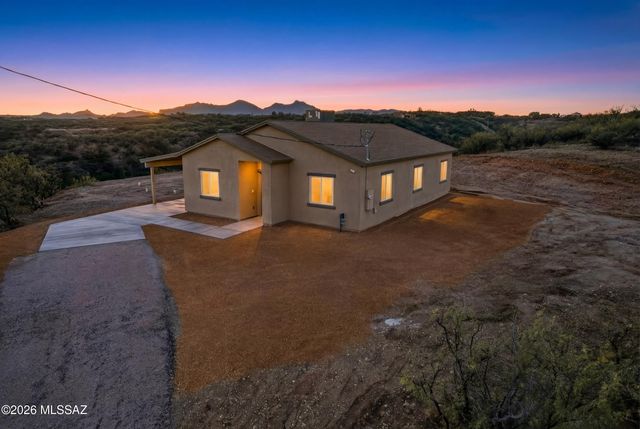 1024 Camarosa Court, Rio Rico, AZ 85648