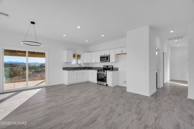 1024 Camarosa Court, Rio Rico, AZ 85648