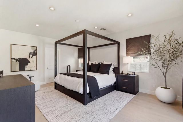 8372 E San Salvador Drive, Scottsdale, AZ 85258