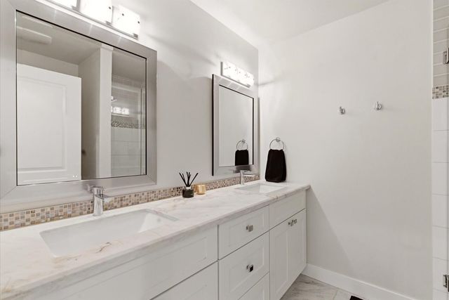 8372 E San Salvador Drive, Scottsdale, AZ 85258