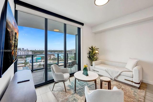 580 72ND 1004, Miami Beach, FL 33141