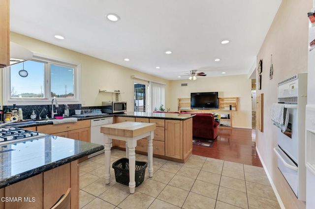 417 W Columbia Road, Thousand Oaks, CA 91360