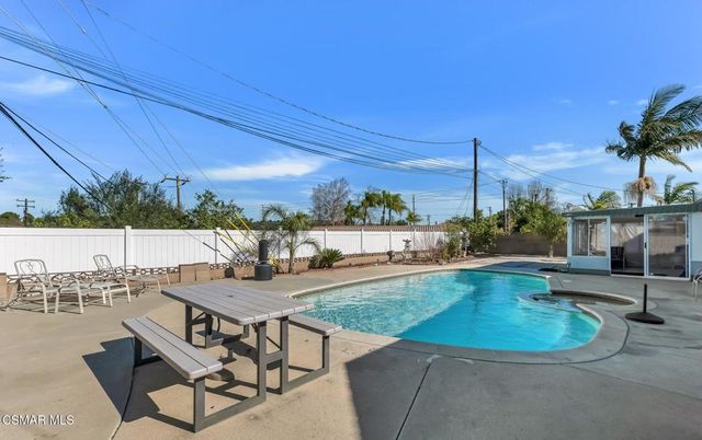 417 W Columbia Road, Thousand Oaks, CA 91360