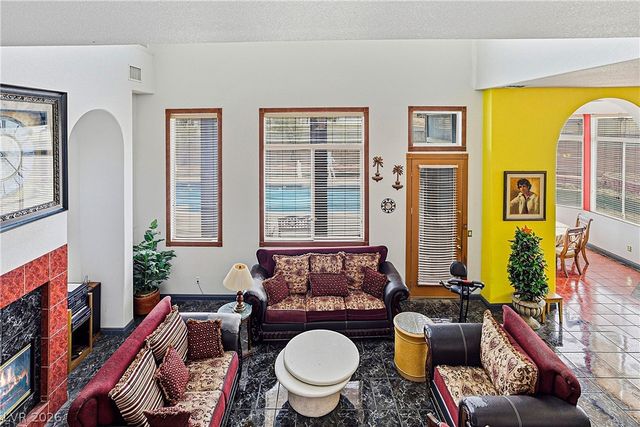 3215 Cliff Sieler Court, Las Vegas, NV 89117