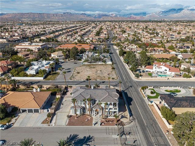 3215 Cliff Sieler Court, Las Vegas, NV 89117