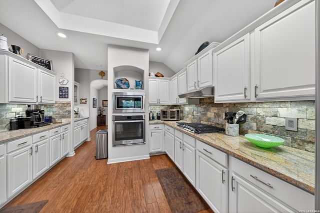 9331 Tyler Oaks, Helotes, TX 78023