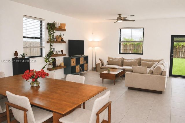 11942 SW 239th St, Homestead, FL 33032