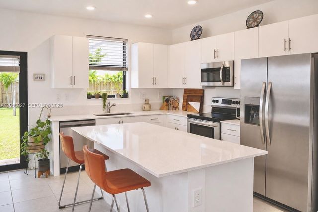 11942 SW 239th St, Homestead, FL 33032