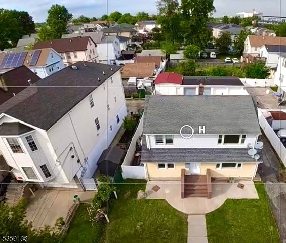 1047 Fanny St, Elizabeth City, NJ 07201