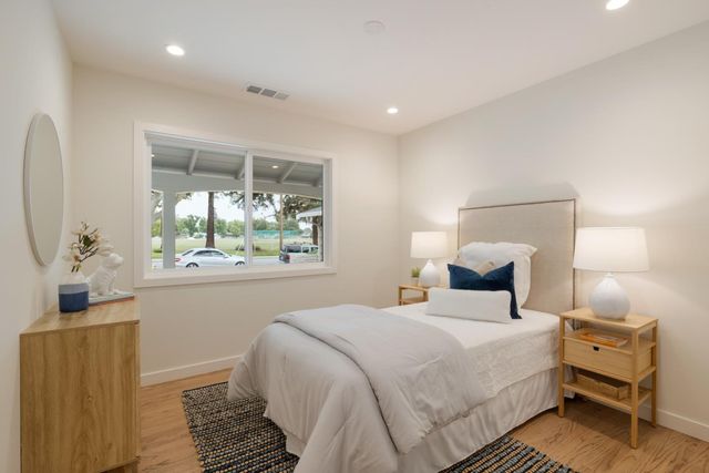 343 Redwood Avenue, Santa Clara, CA 95051