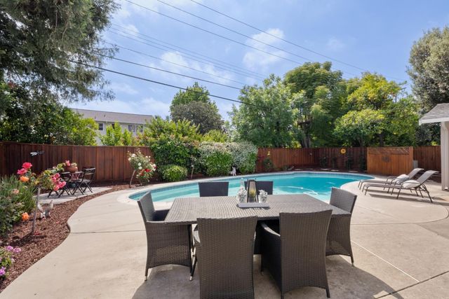 343 Redwood Avenue, Santa Clara, CA 95051