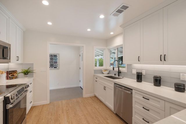 343 Redwood Avenue, Santa Clara, CA 95051