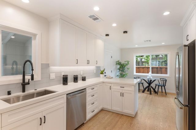 343 Redwood Avenue, Santa Clara, CA 95051