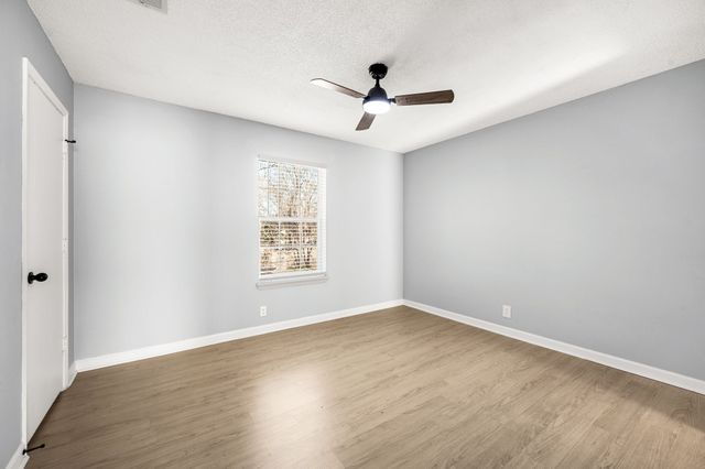 906 Lauren Ct, Nashville, TN 37217