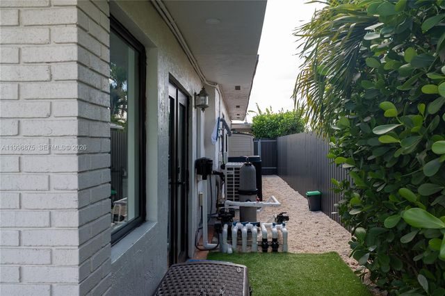 4901 SW 101st Ave, Miami, FL 33165