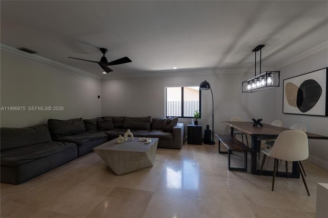 4901 SW 101st Ave, Miami, FL 33165