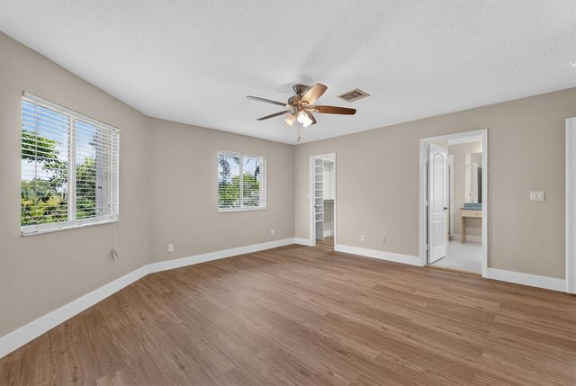 6775 SW 195th Avenue, Fort Lauderdale, FL 33332